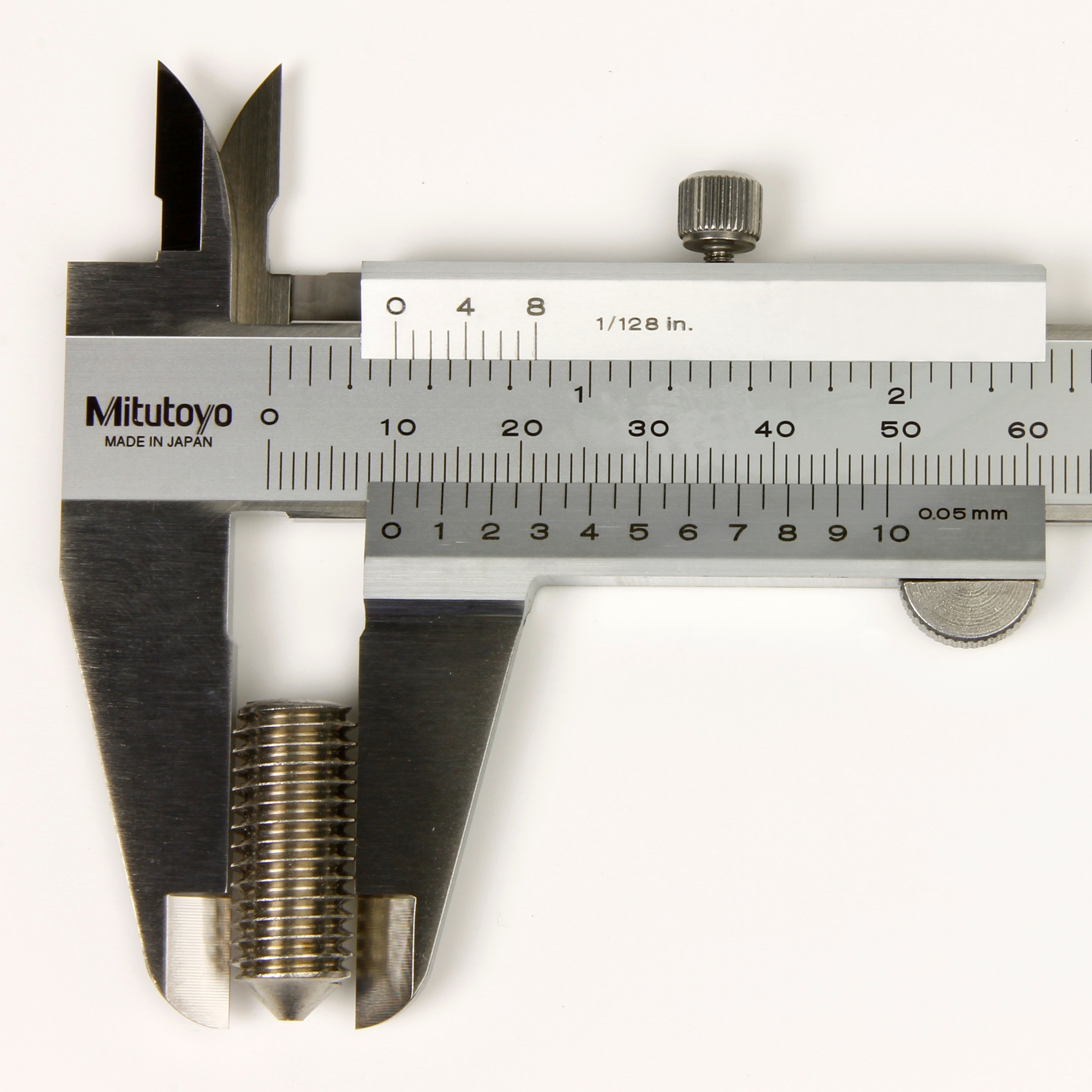 Grub screw diameter measured with vernier calipers